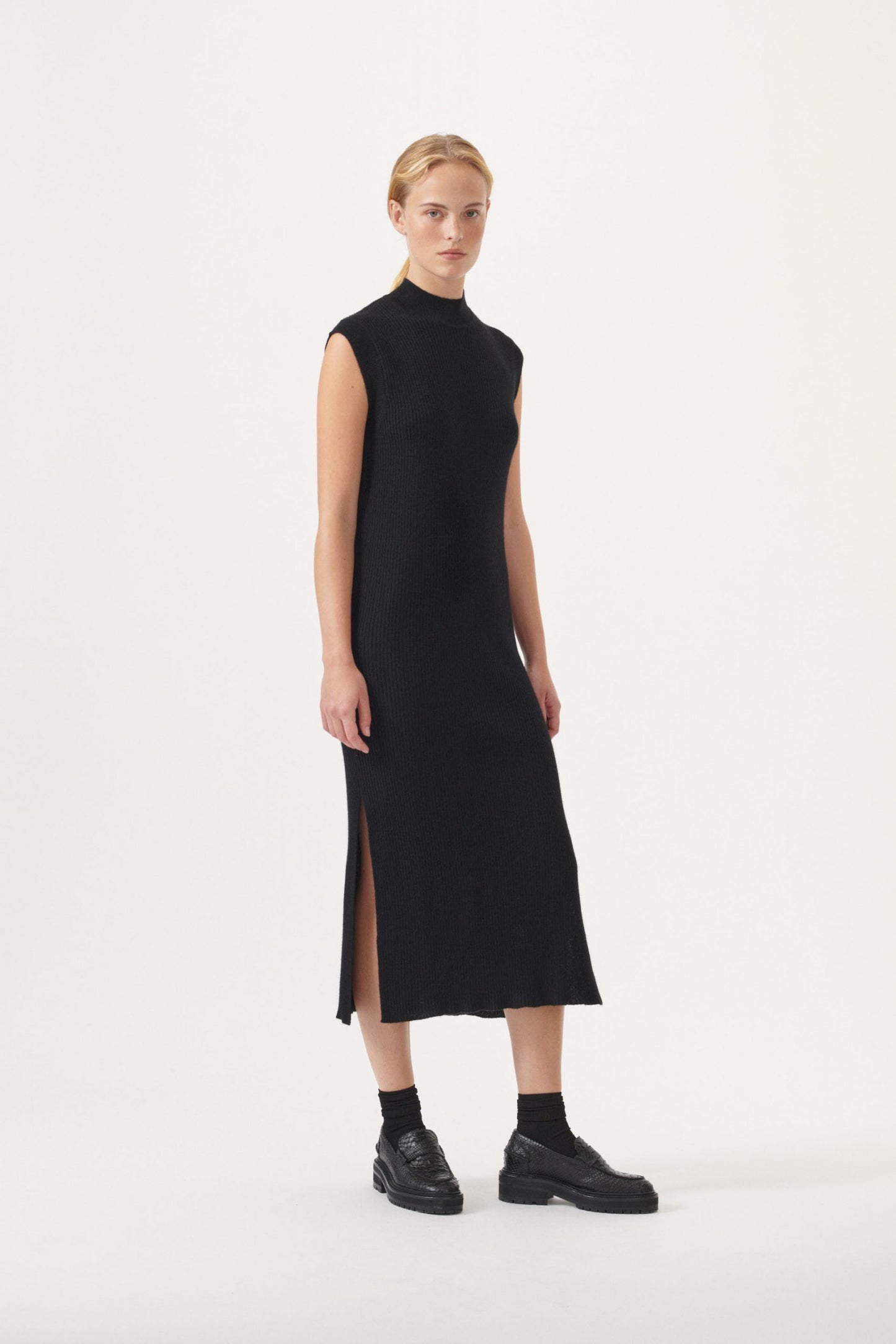 Robe sans manches en cachemire