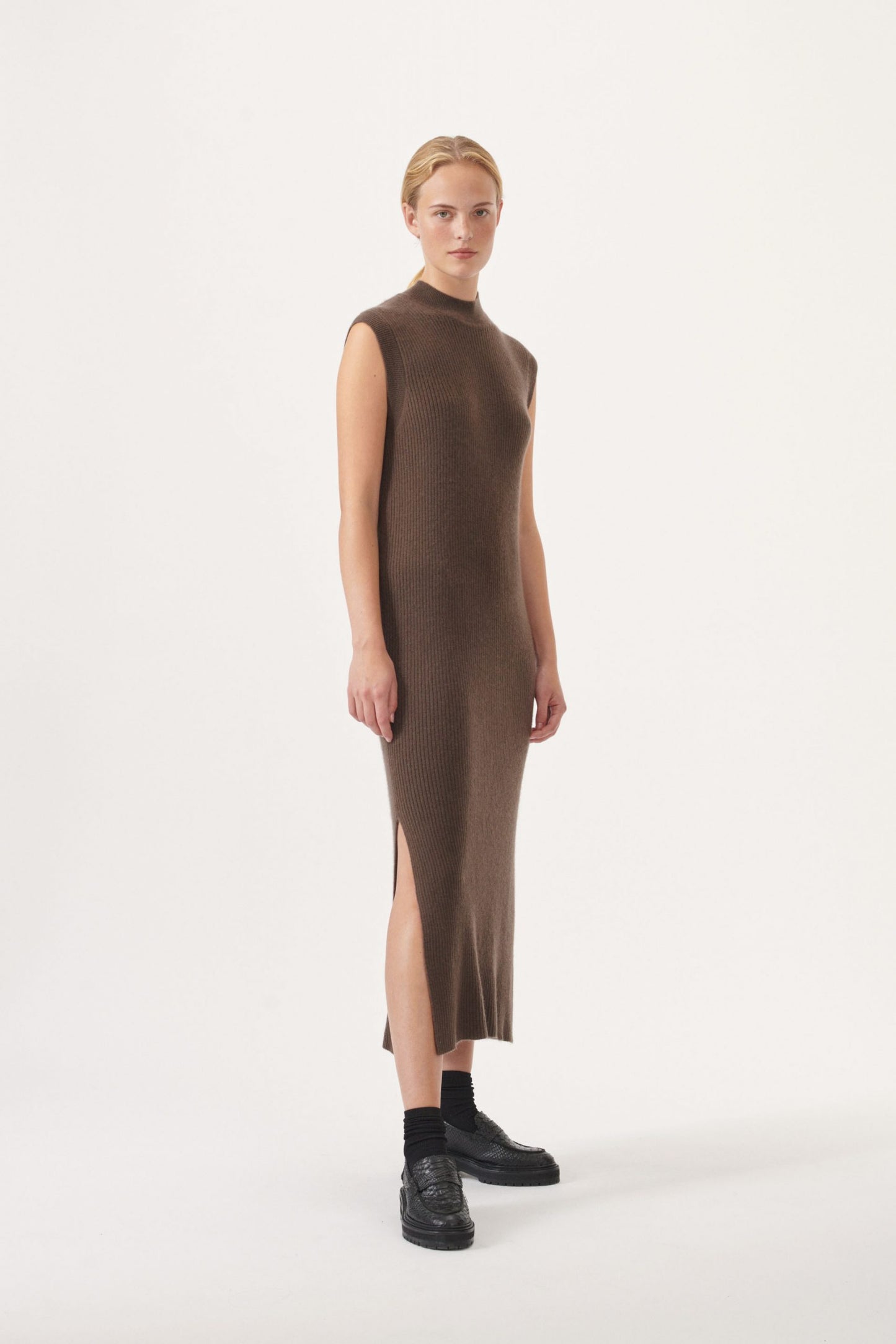 Robe sans manches en cachemire