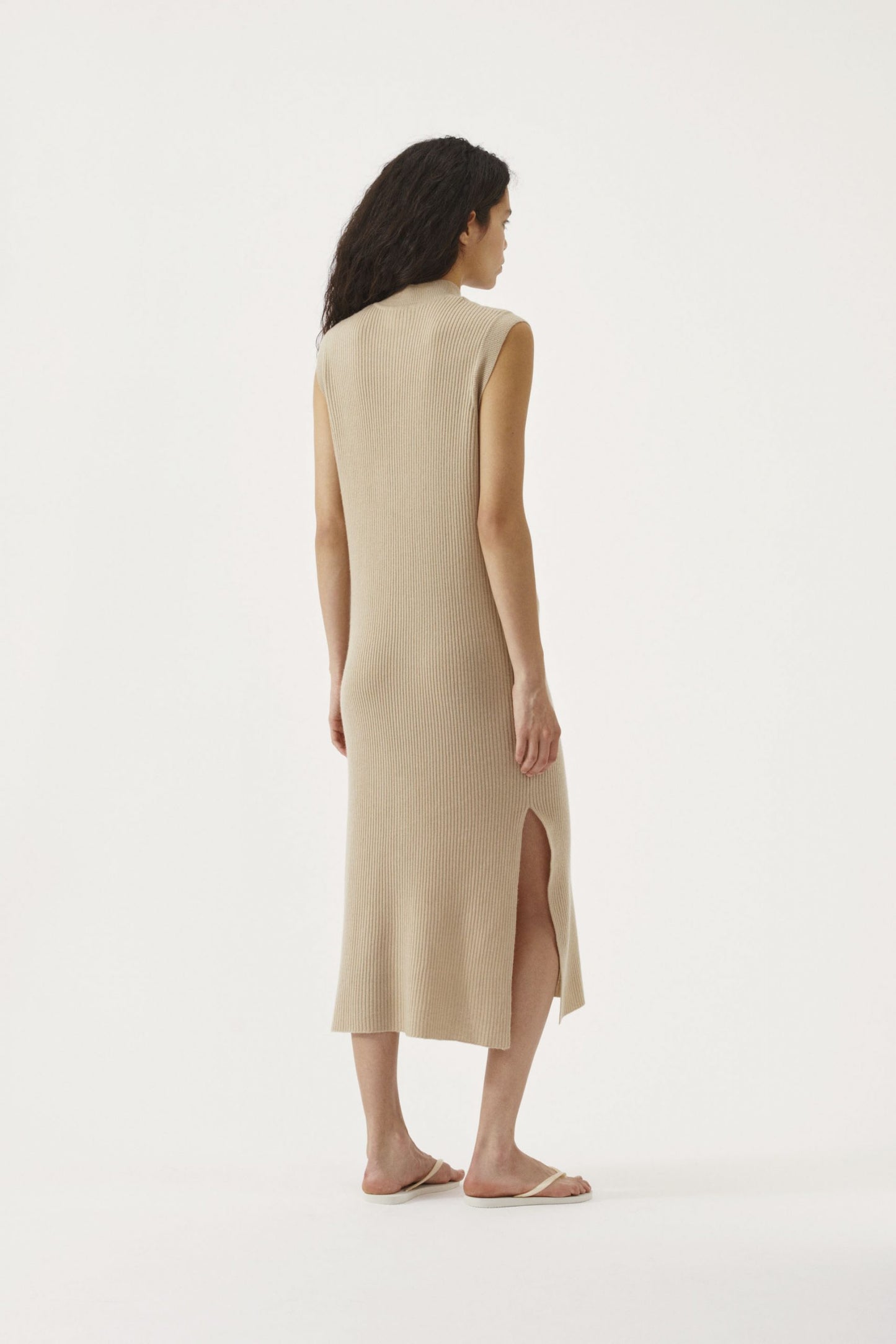 Robe sans manches en cachemire
