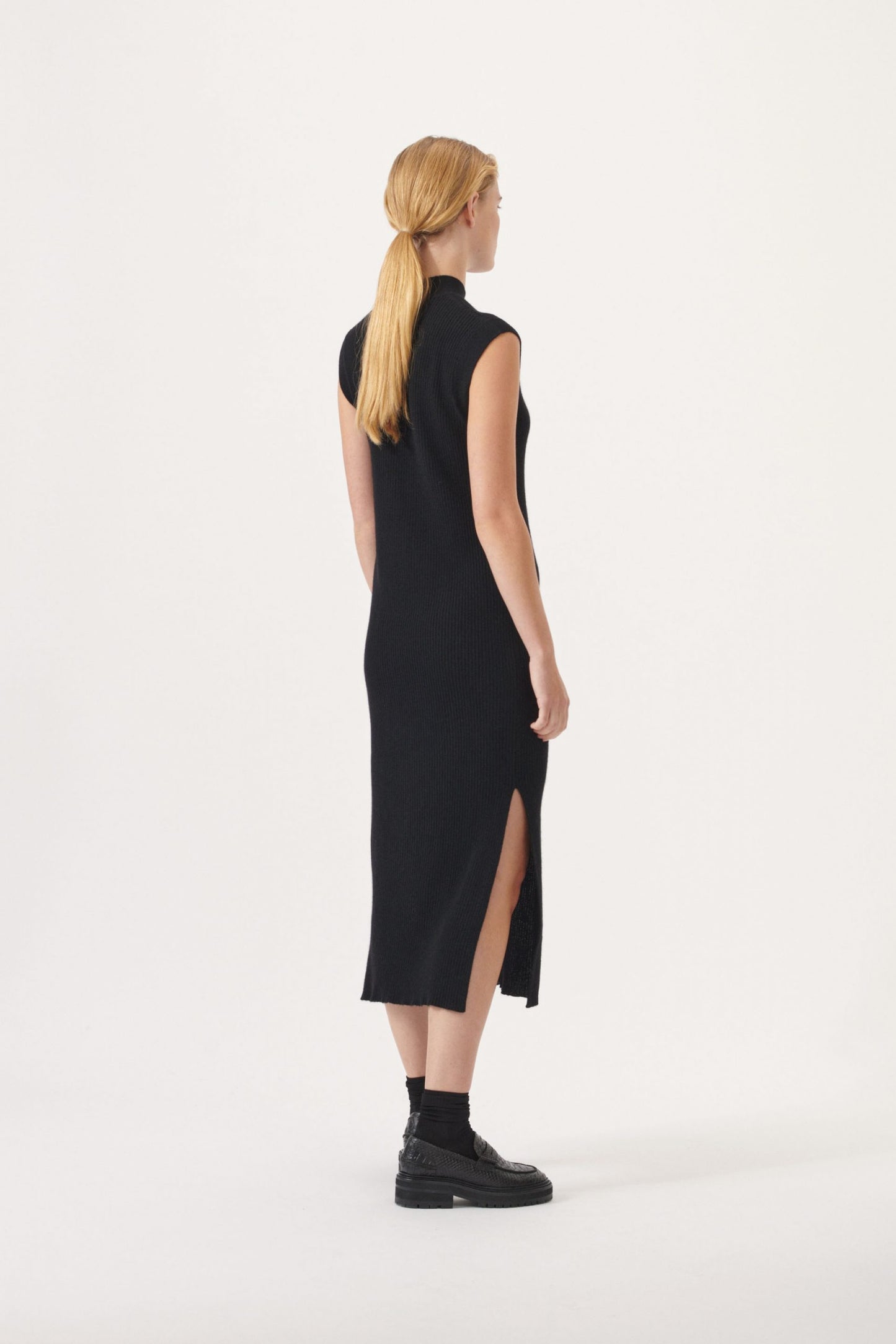 Robe sans manches en cachemire