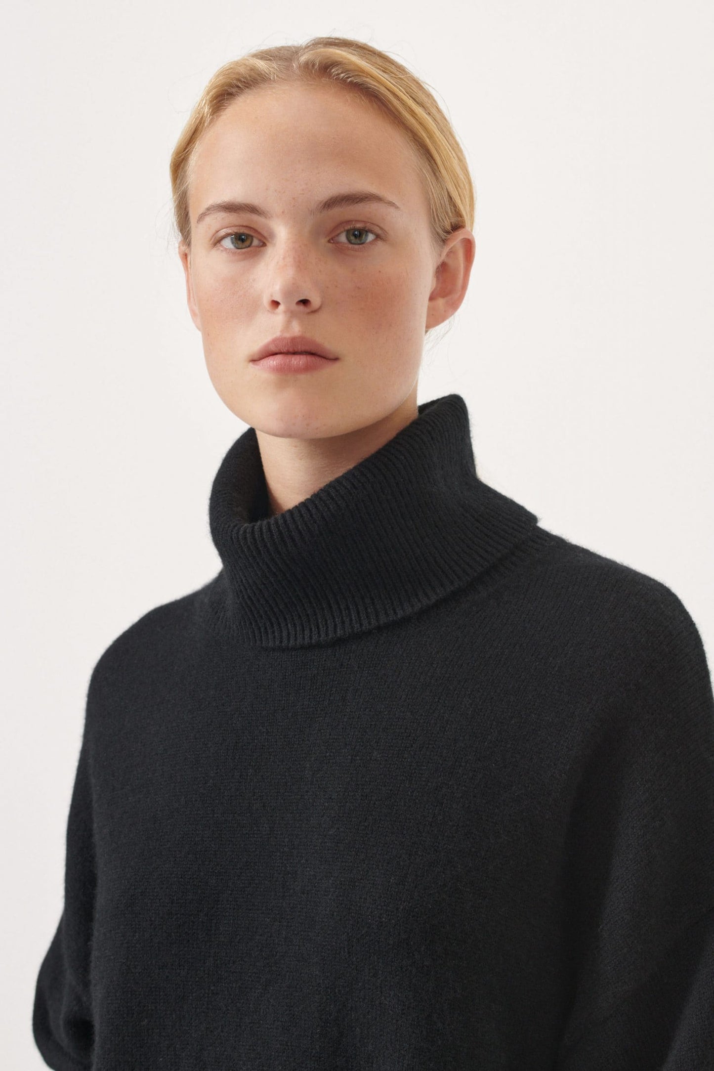 Dolcevita oversize in cashmere