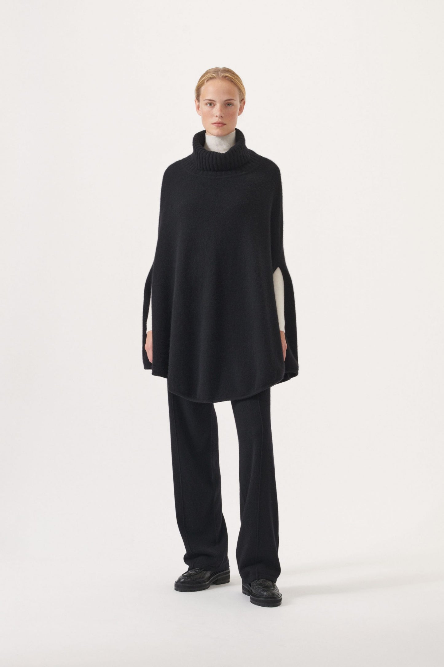 Cashmere oversized poncho