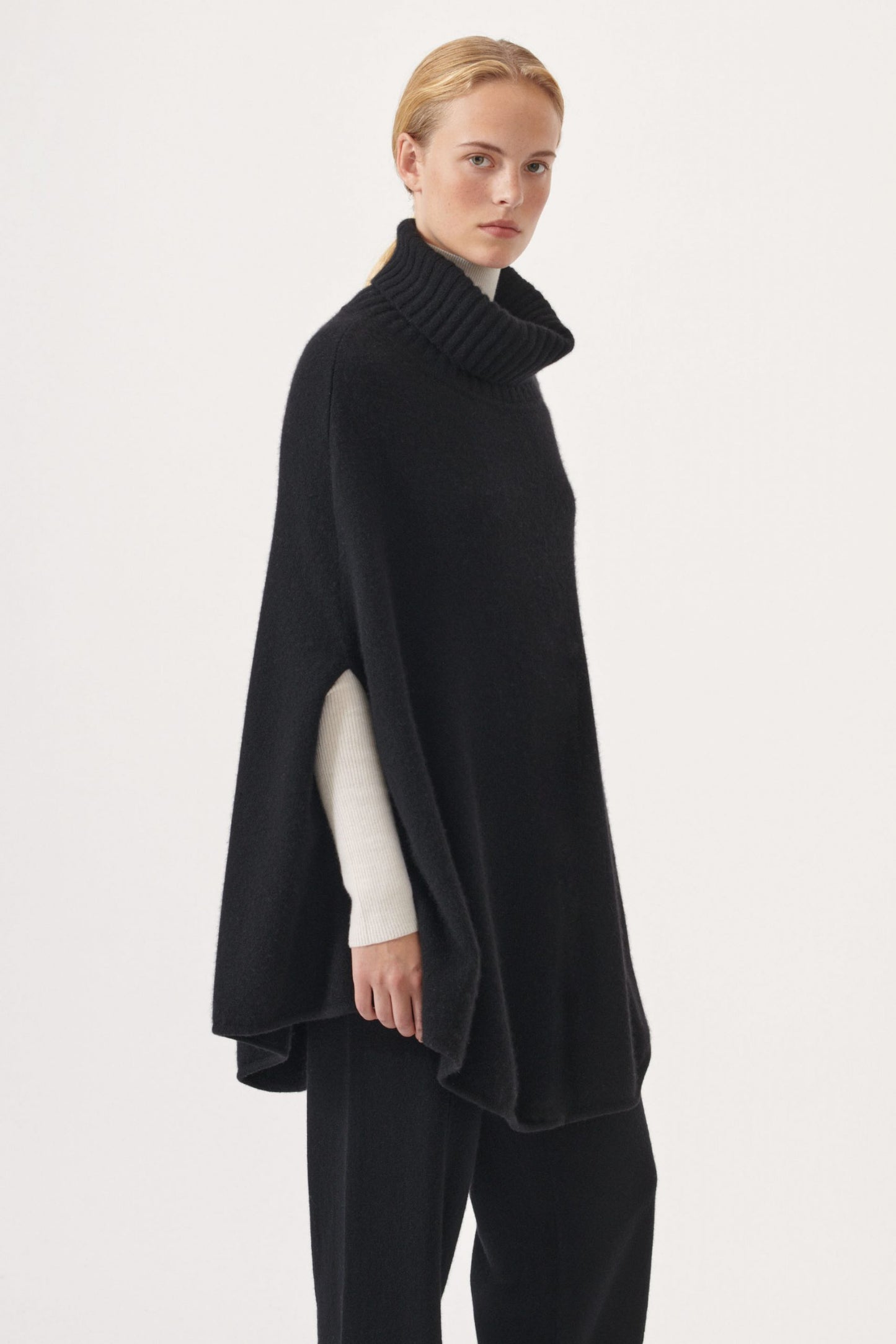 Cashmere oversized poncho
