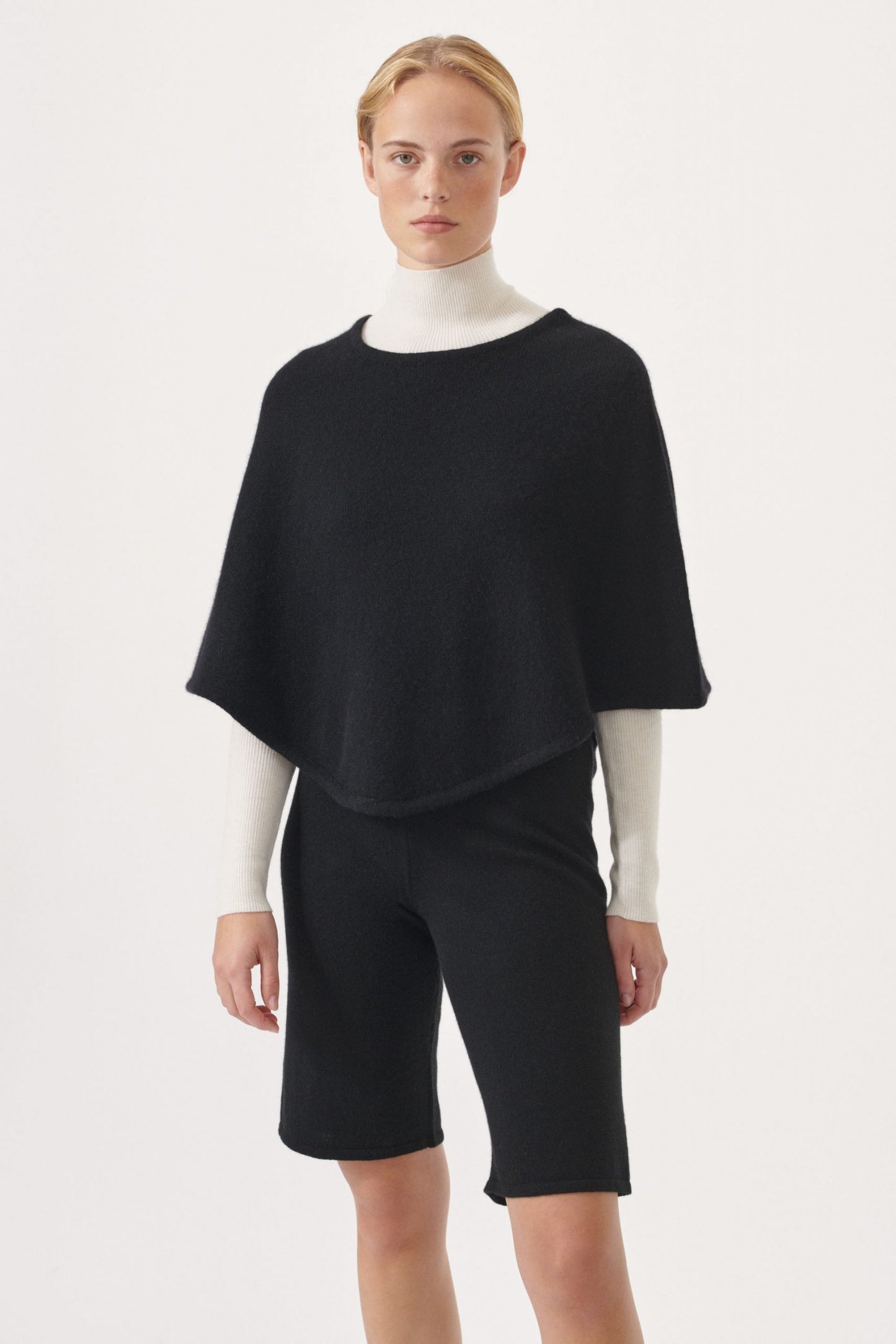 Cashmere poncho