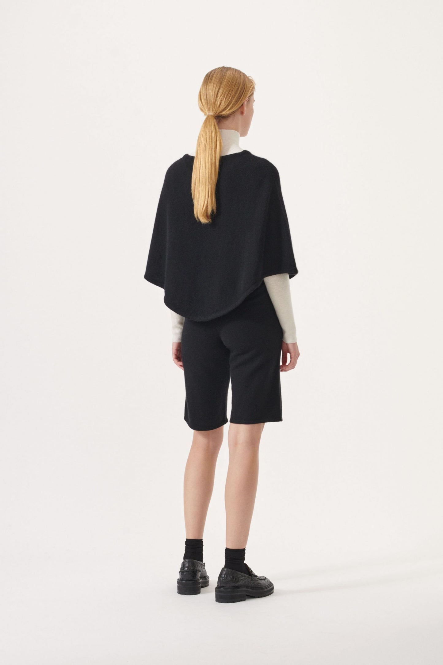 Cashmere poncho