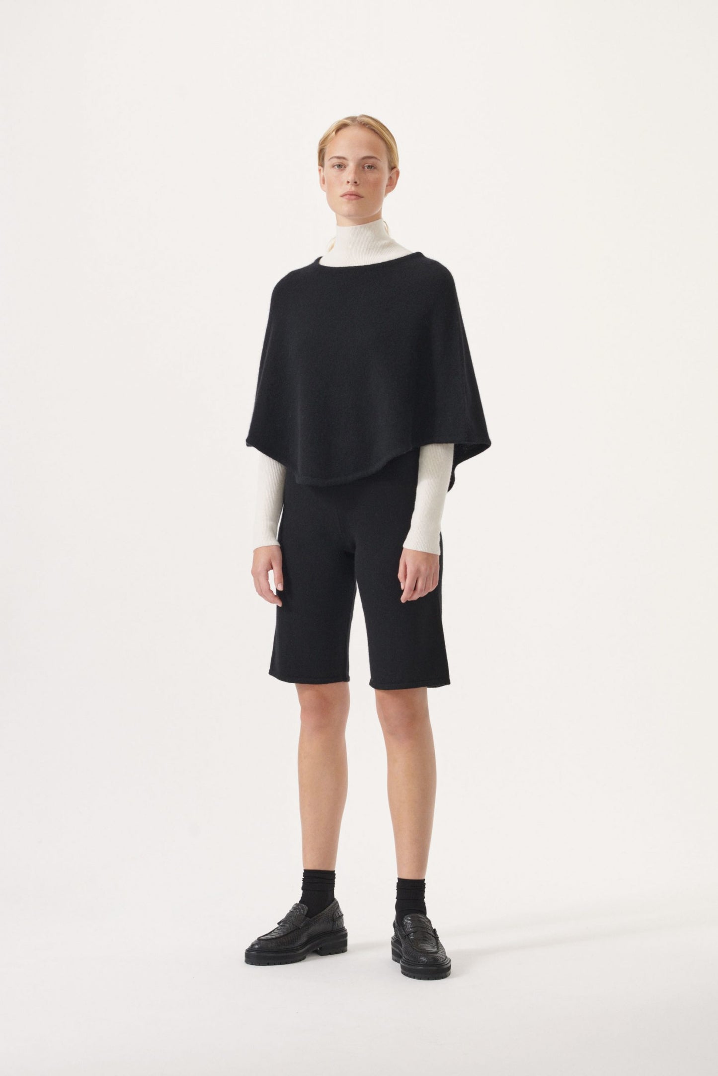 Cashmere poncho