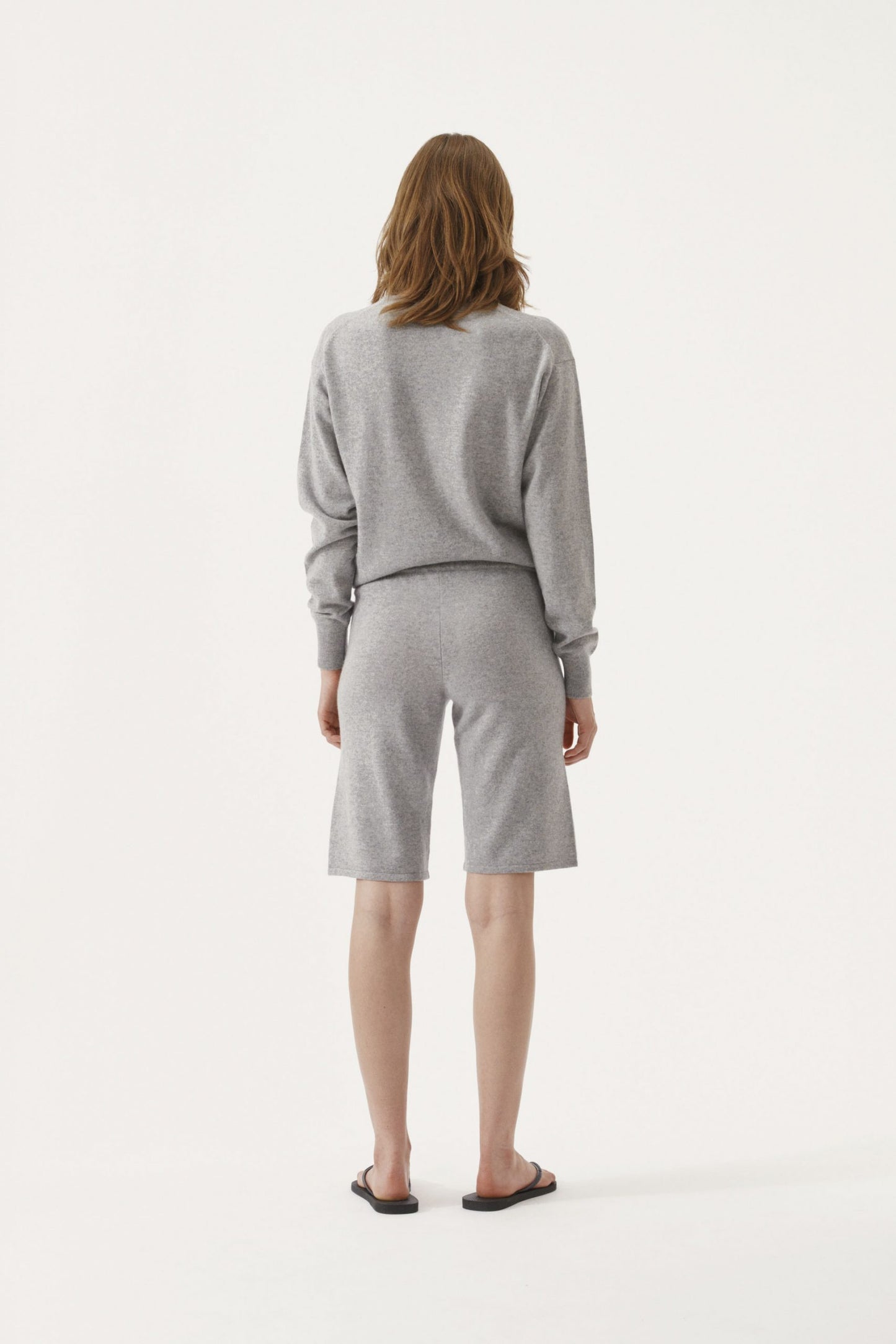 Short en cachemire